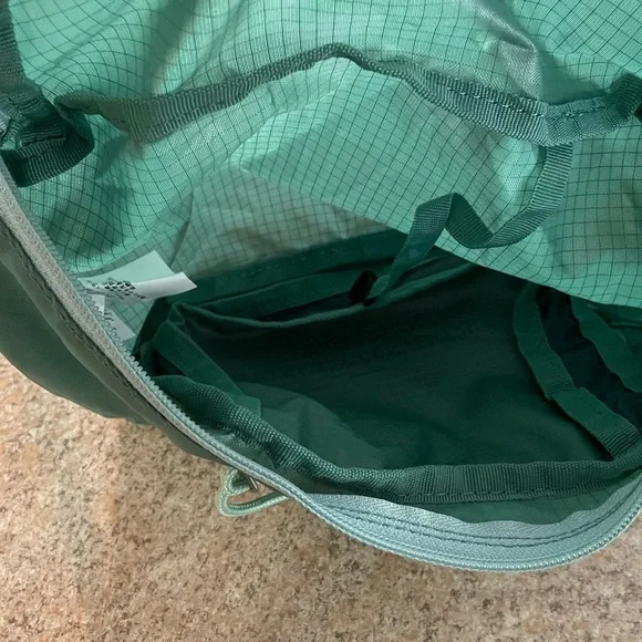 Eddie Bauer Fanny Pack - Picture 3 of 3